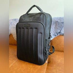 Kenneth Cole Reaction Computer Bag. Used, Great Condition, No Wear Or Tear